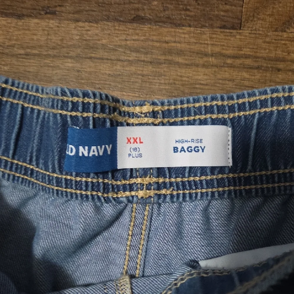 NWT Old Navy High-Rise Baggy Jeans